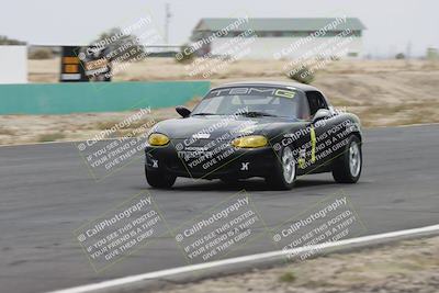 media/Jun-01-2025-CalClub SCCA (Sun) [[eae223c5dd]]/Group 5/Race (Front Straight)/